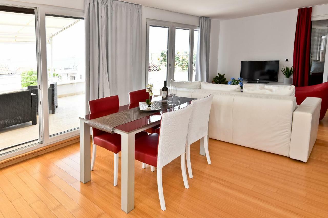 Apartmani Astrado Petrcane Ngoại thất bức ảnh